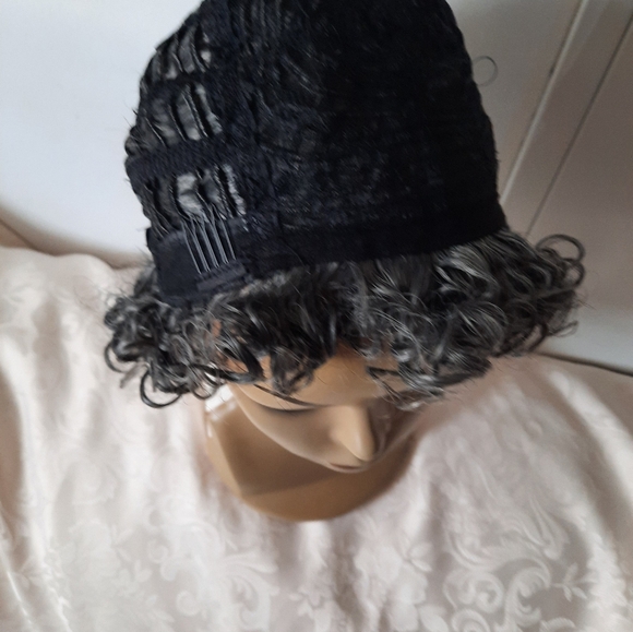 Grey and Black Curly Wig - Picture 3 of 3